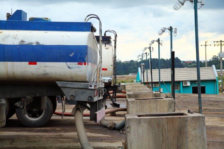 Imagem Representativa de Coleta, transporte e destinação de resíduos líquidos